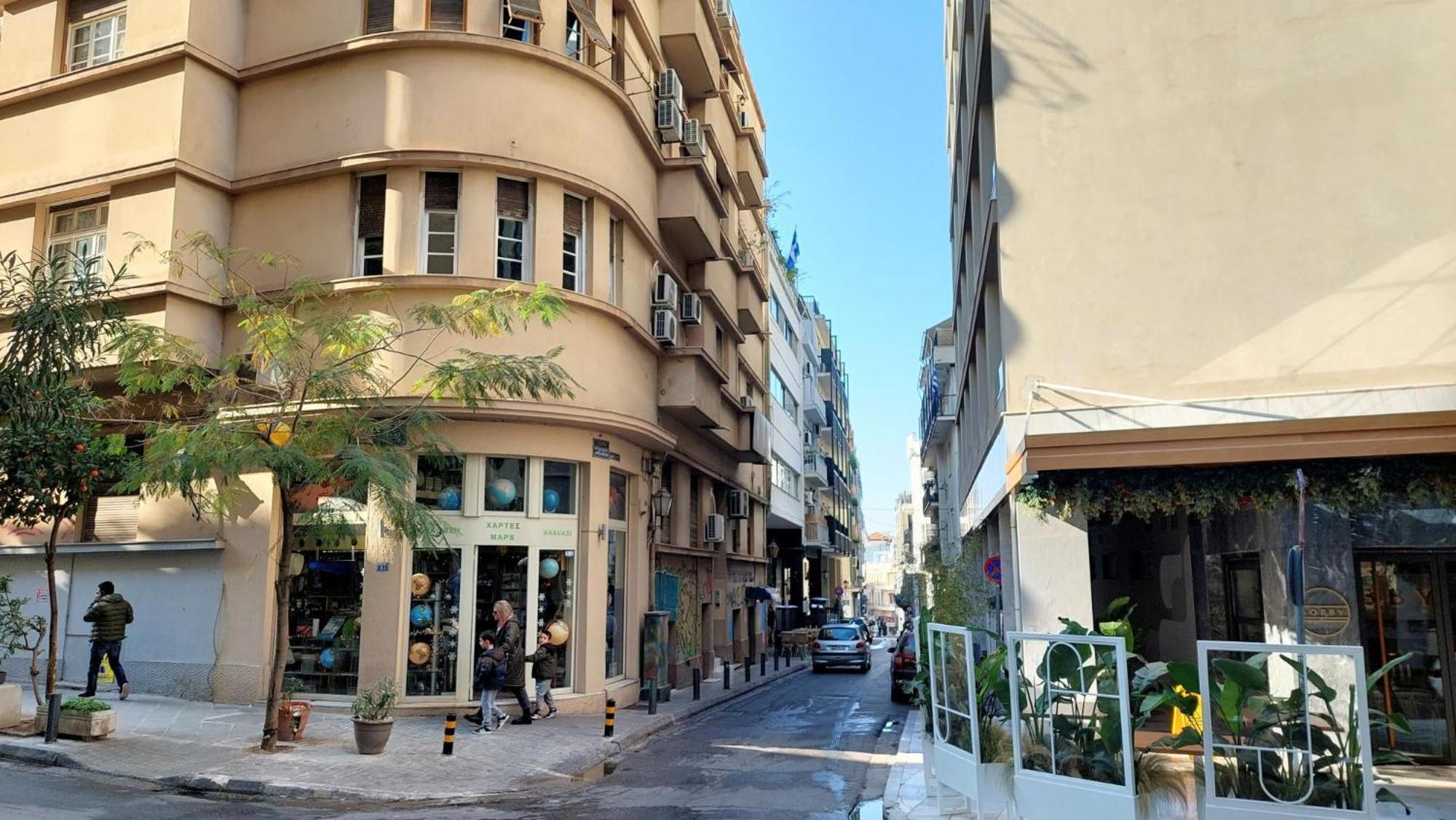 Cozy Apartment In Plaka Athens Exterior photo